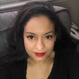 Meet your Posher, Annette